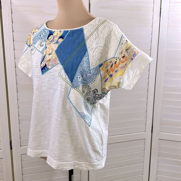 Chico's Top Size 1 (8) Short Sleeve Patch Detail - Picture 7 of 12